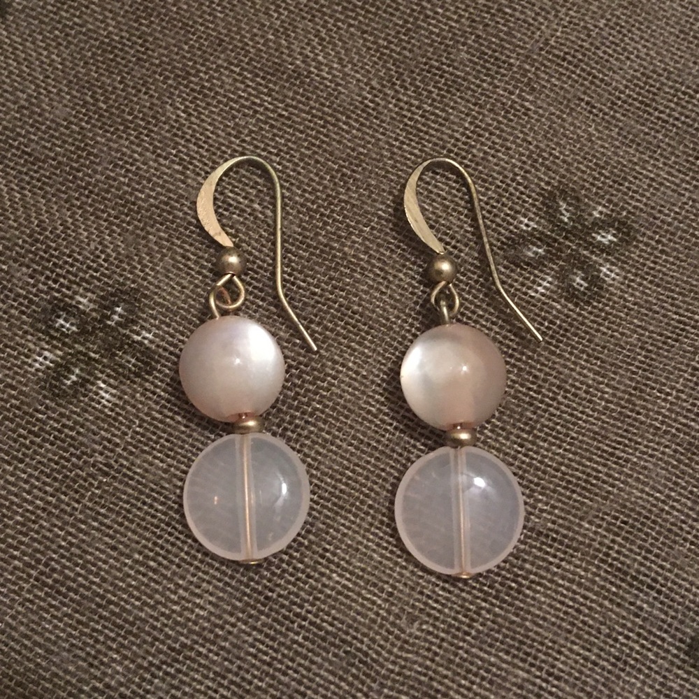 Vintage Slightly Pink and Gold Tone Beaded Dangle Hook Earrings Fashion Jewelry